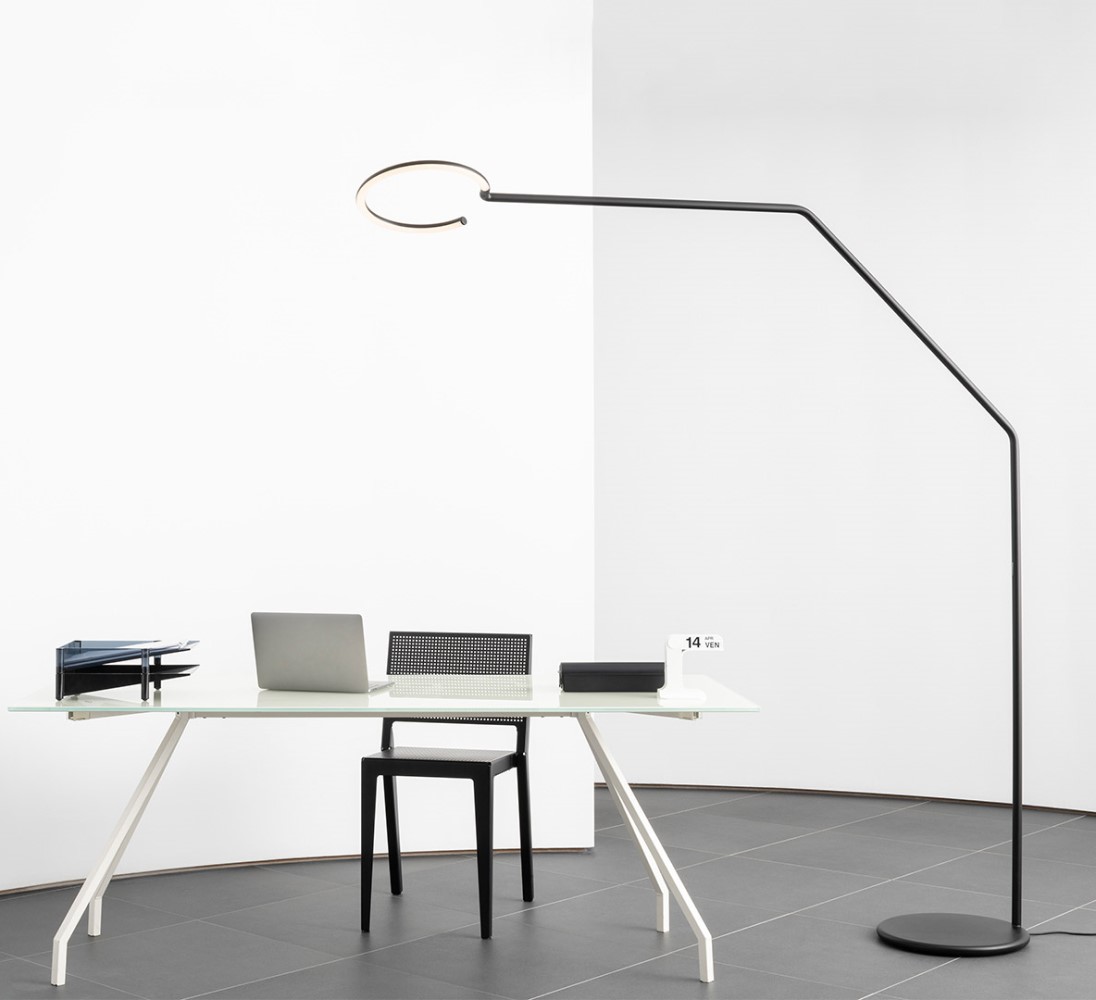 Artemide Vine Light Floor Lamp | lightingonline.eu