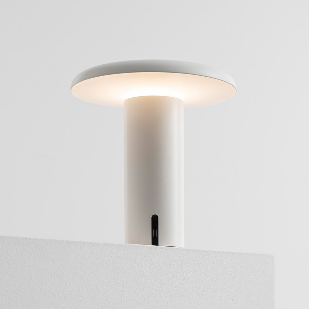 Artemide Takku Portable Table Lamp | lightingonline.eu