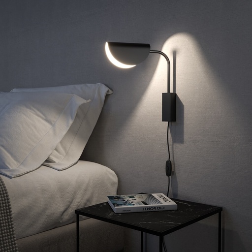 Mollis Wall Light