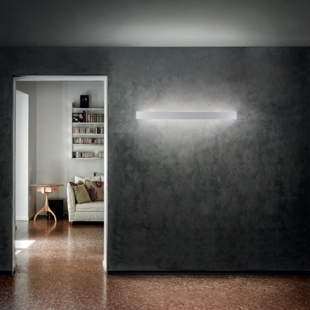 Curvé LED Wall Light