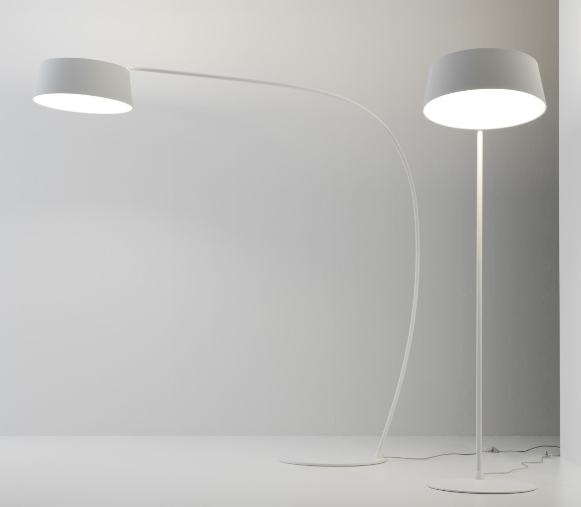 Oxygen Floor Lamp