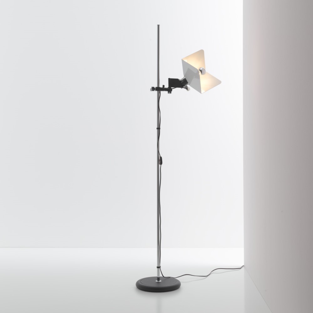 Triedro Floor Lamp