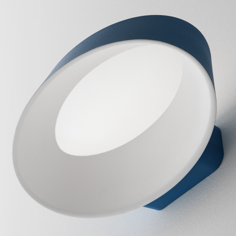 Oxygen Wall Light