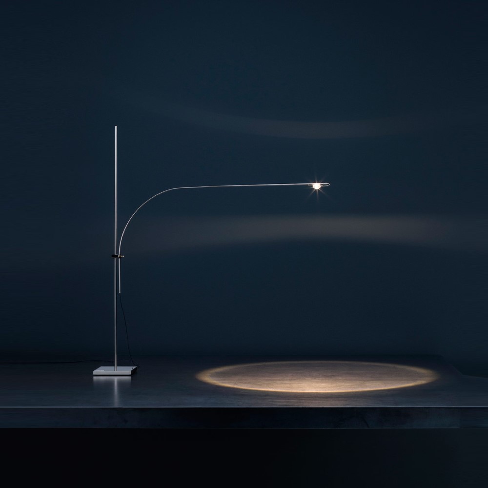 Uau T Table Lamp