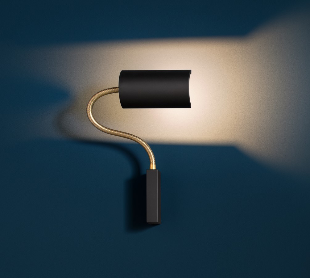 U. W Flex Wall Light