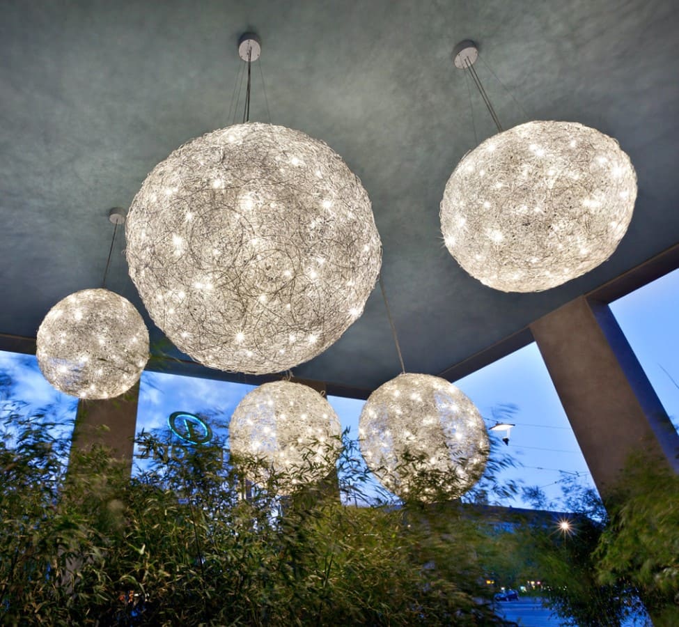 Fil de Fer Outdoor Suspension Lamp