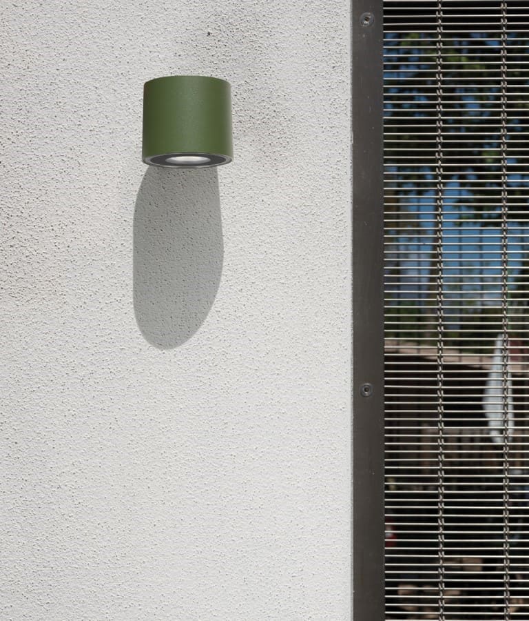 Clic Outdoor Wall Light