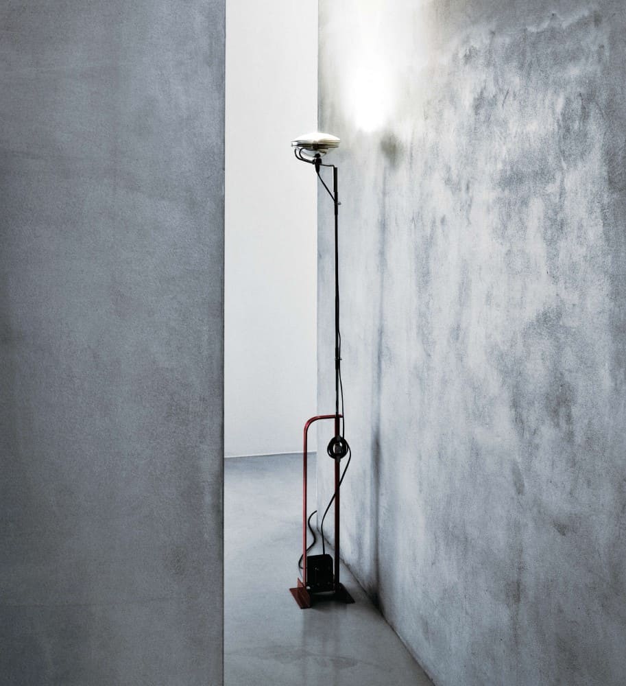 Toio LED Floor Lamp