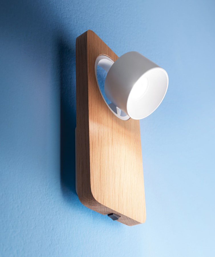 Beebo Wall Light