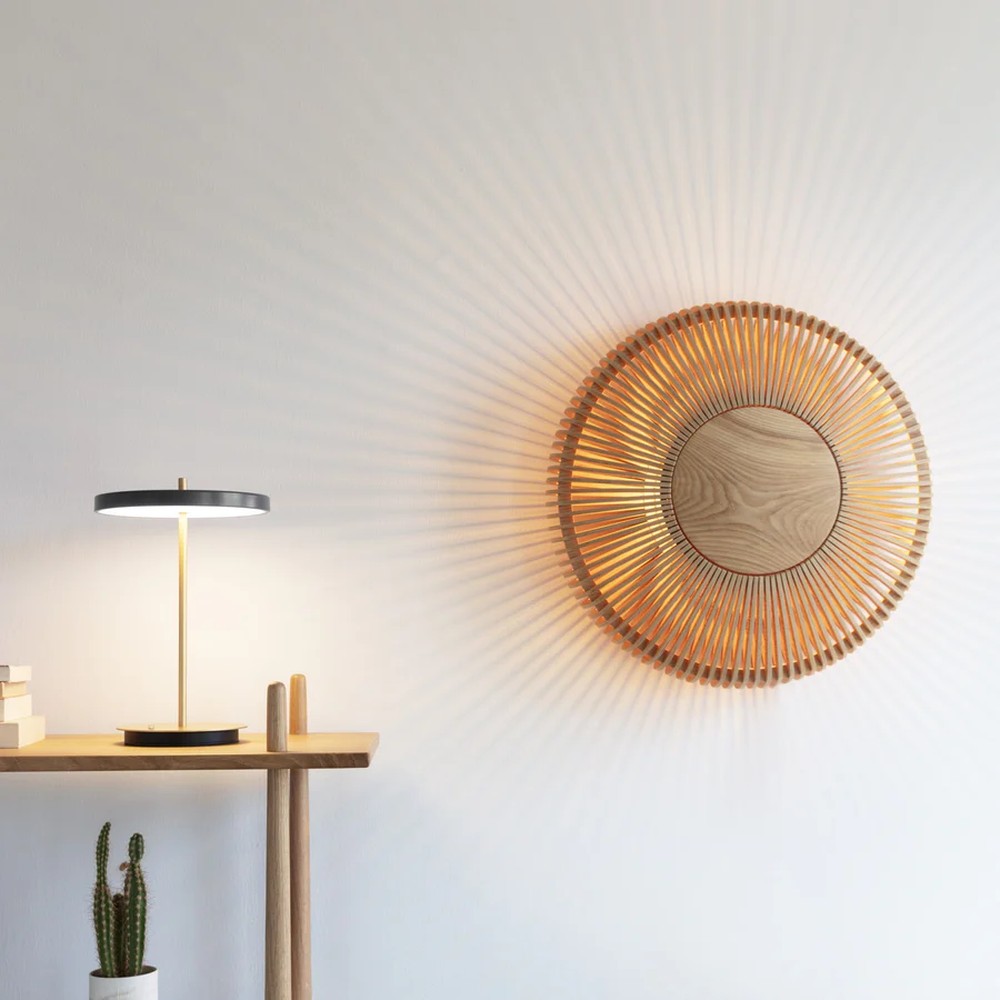 Clava Up Wood Wall Light