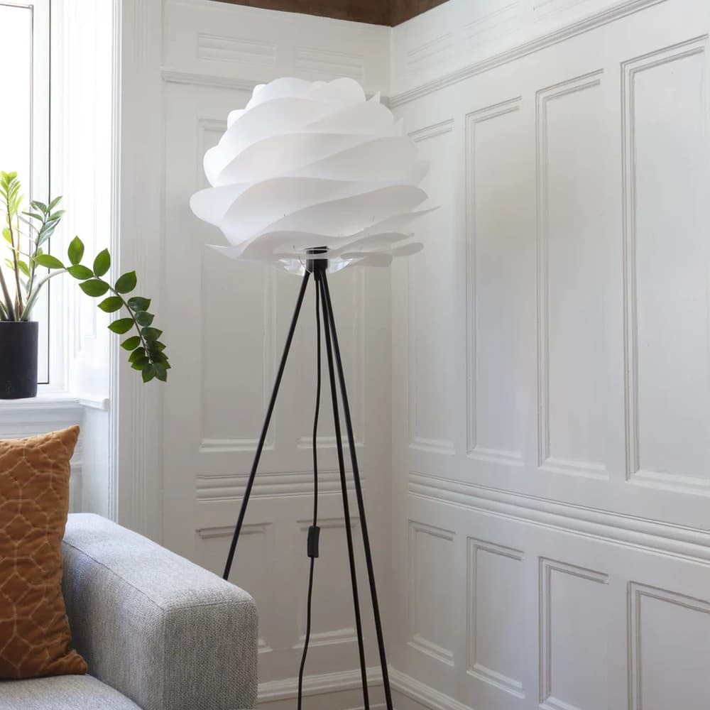 Carmina Medium Lamp