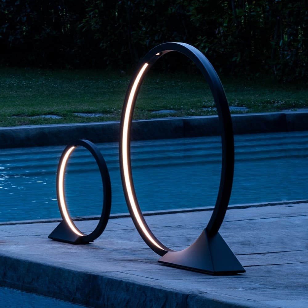 &quot;O&quot; 150 Outdoor Floor Lamp
