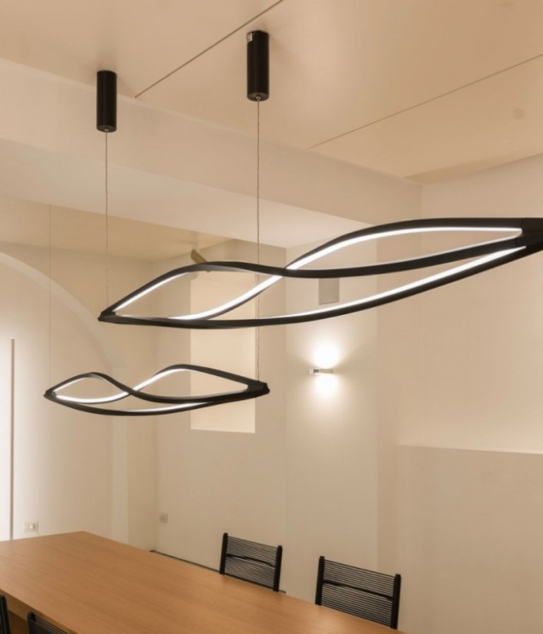 In The Wind Horizontal Suspension Lamp