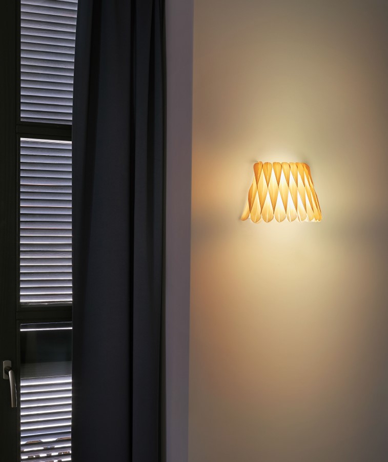 Lola Wall Light