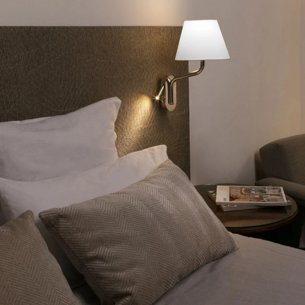 Eterna Wall Light