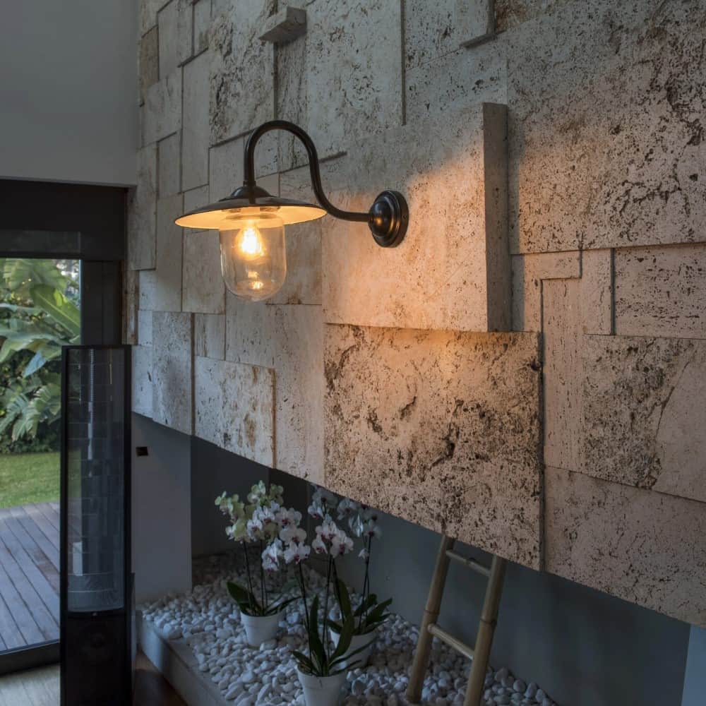 Hudson Wall Light                            