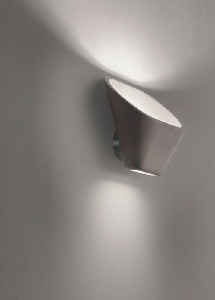 Aplomb Wall Light