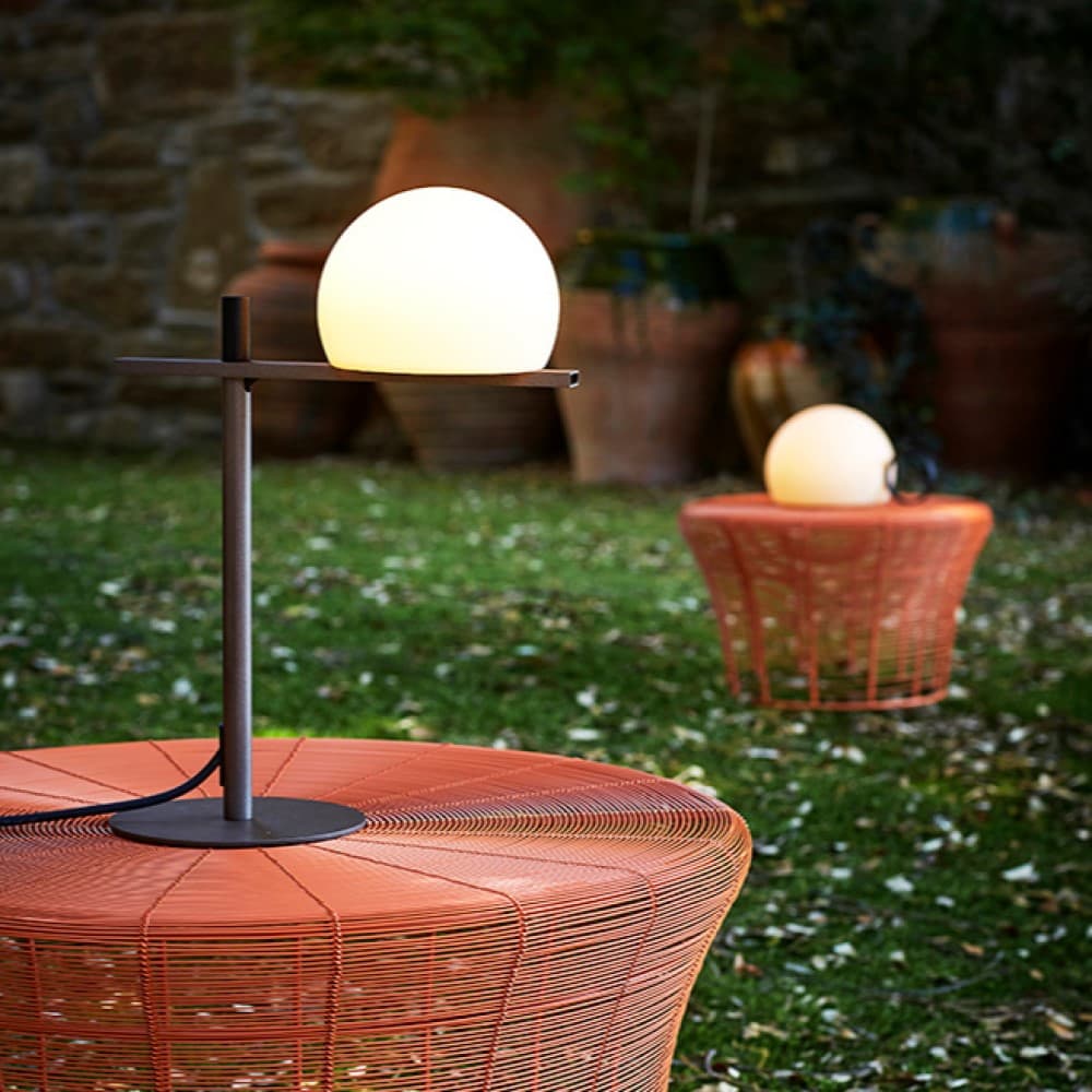 Circ M-3728X Outdoor Table Lamp