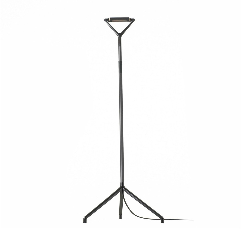 Luceplan Lola Floor Lamp | lightingonline.eu
