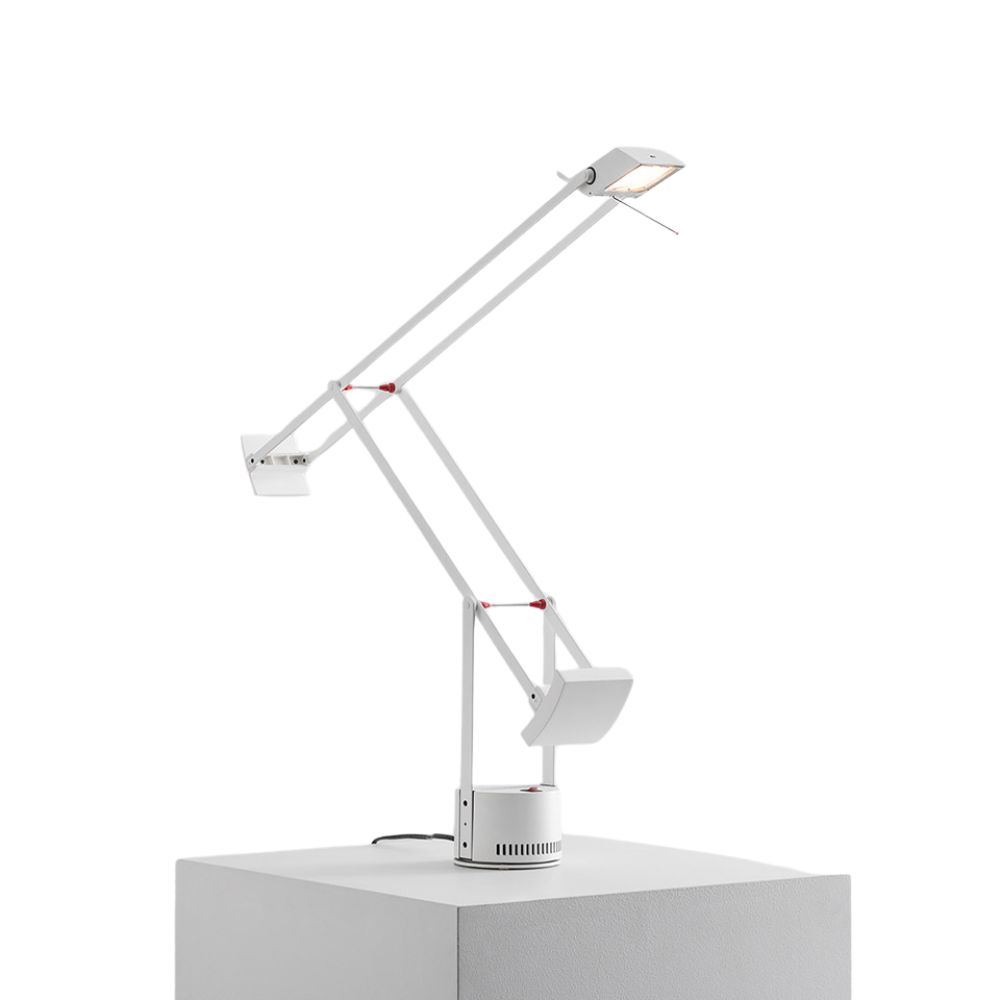 Artemide Tizio Table Lamp | lightingonline.eu